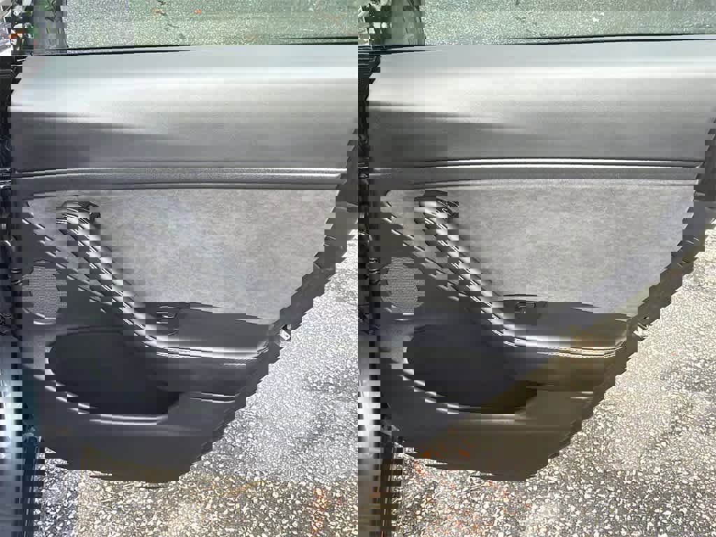 Used 2021 Tesla Model 3 Performance image 15