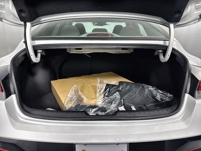 New 2026 Hyundai Elantra SEL Sport Premium FWD image 32