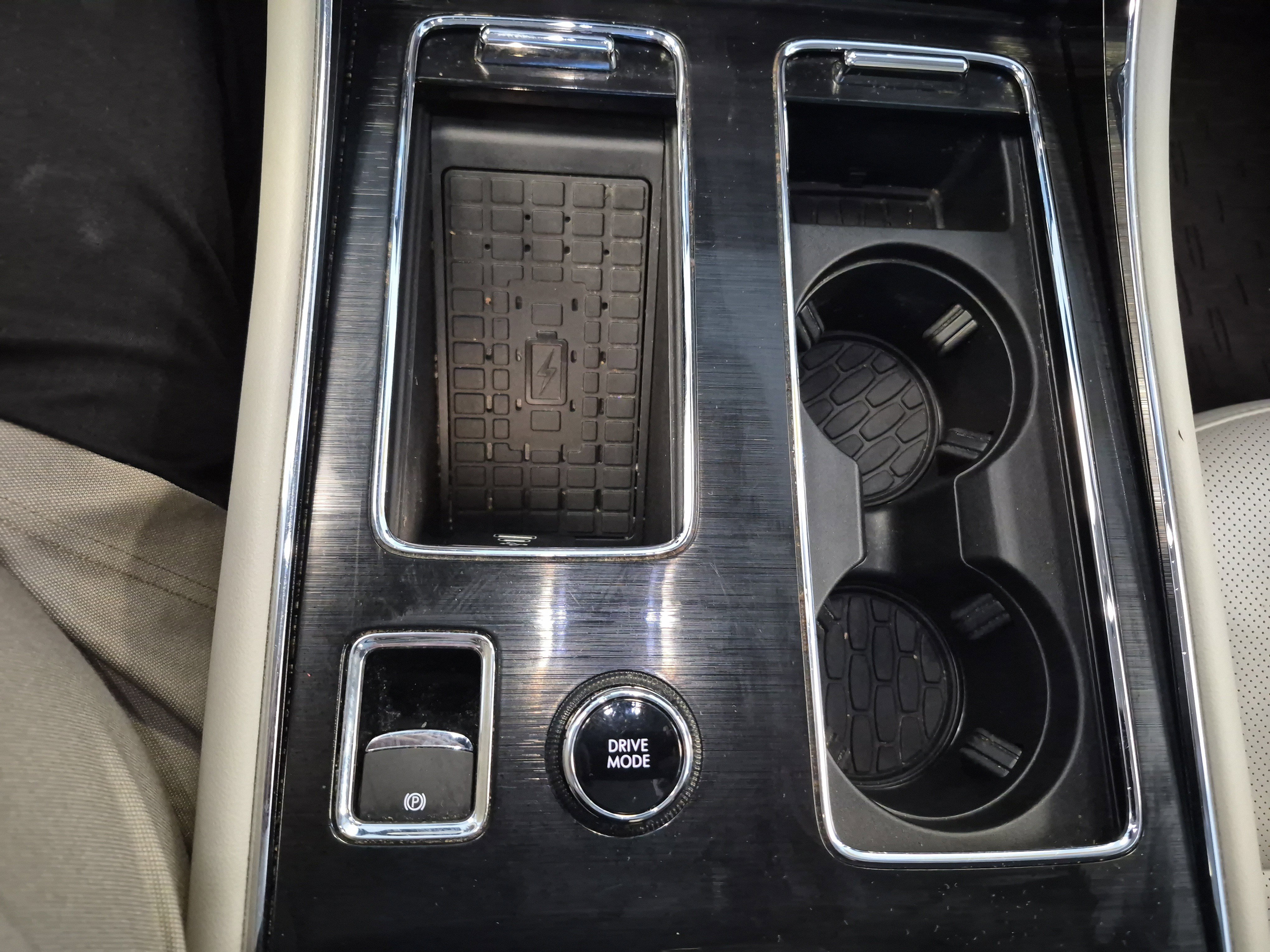 Used 2025 Lincoln Aviator AWD w/ Jet Appearance Package image 32