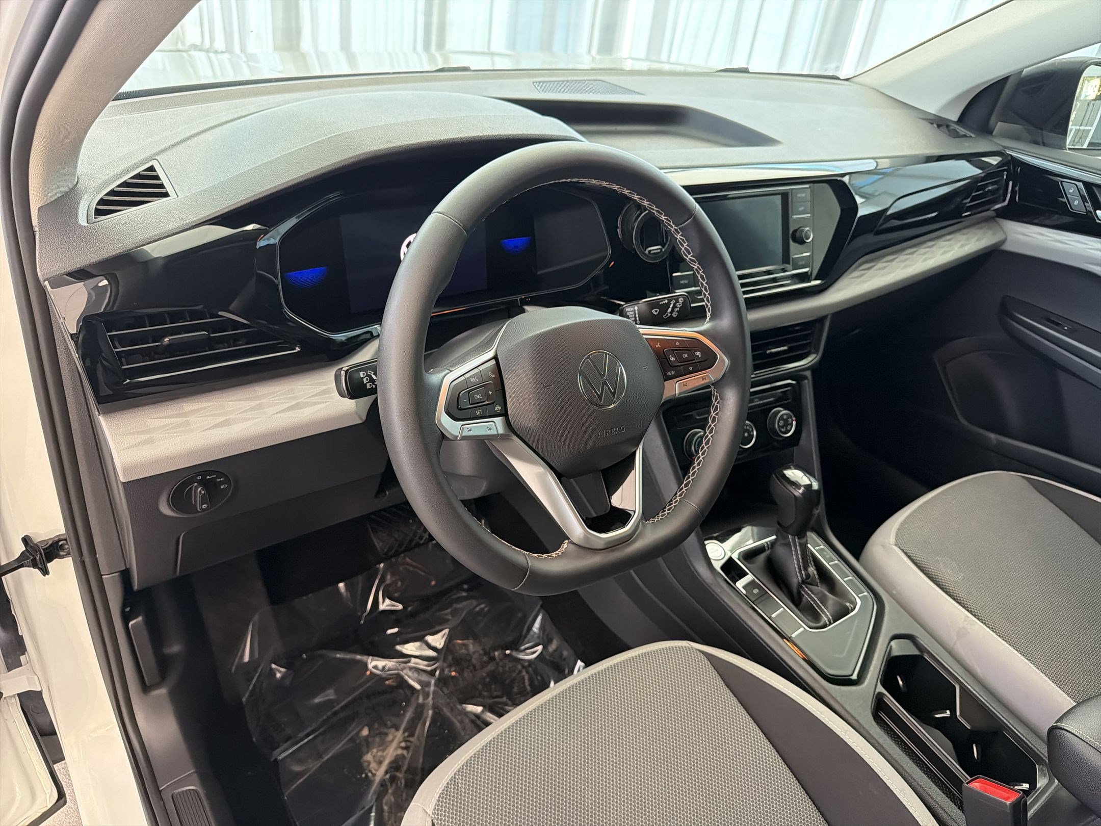 Used 2023 Volkswagen Taos S image 4