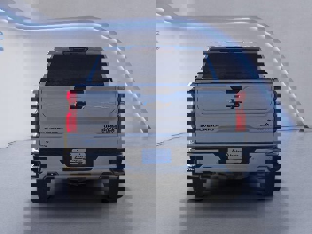 Used 2023 Chevrolet Silverado 1500 High Country w/ Technology Package image 4