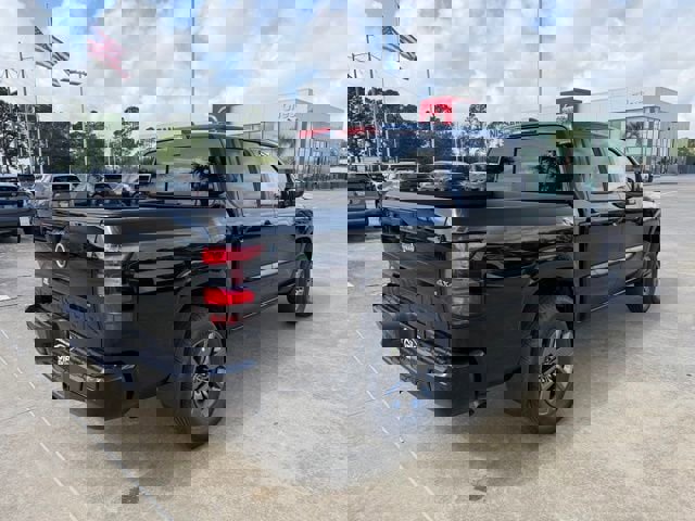 New 2026 Nissan Frontier SV image 5