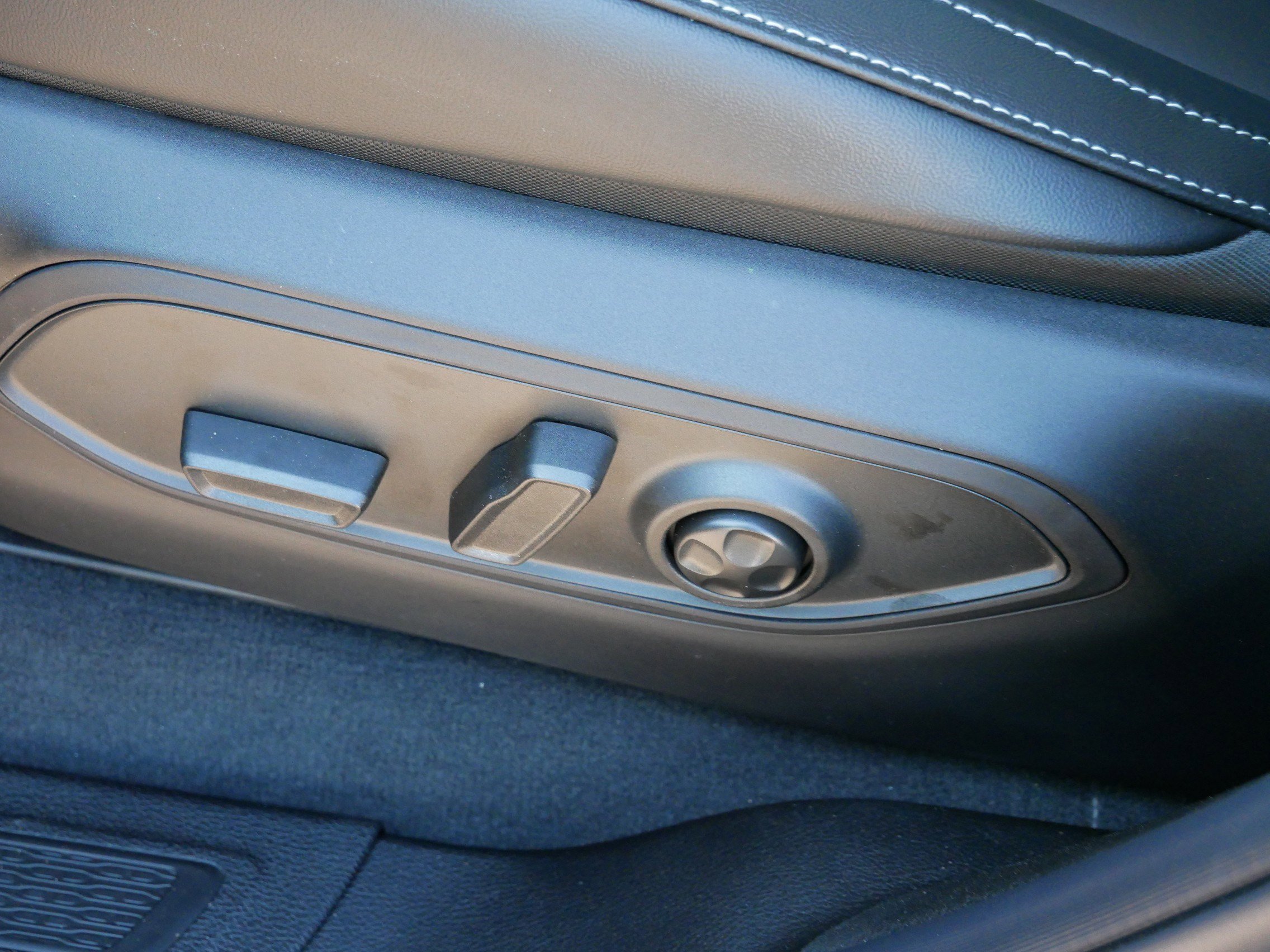 New 2025 Jeep Grand Cherokee L Limited image 13