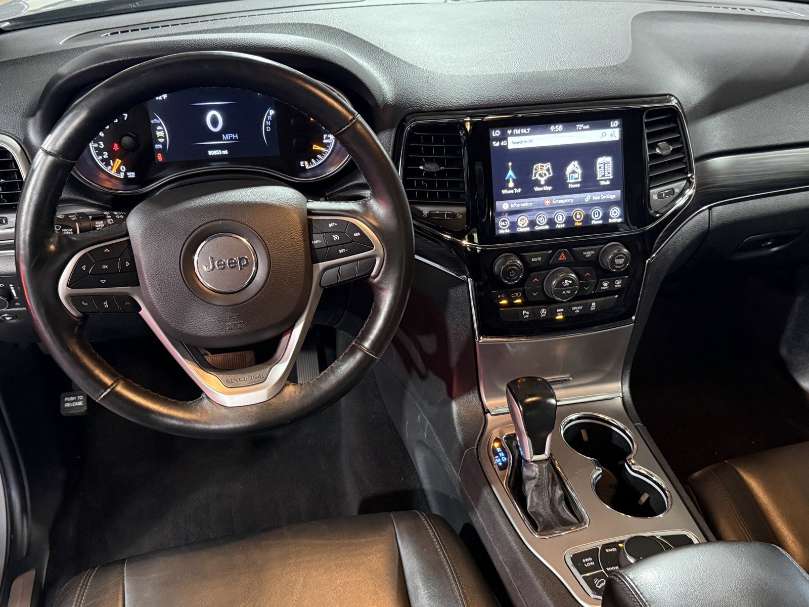 Used 2020 Jeep Grand Cherokee Limited AWD/4WD image 27