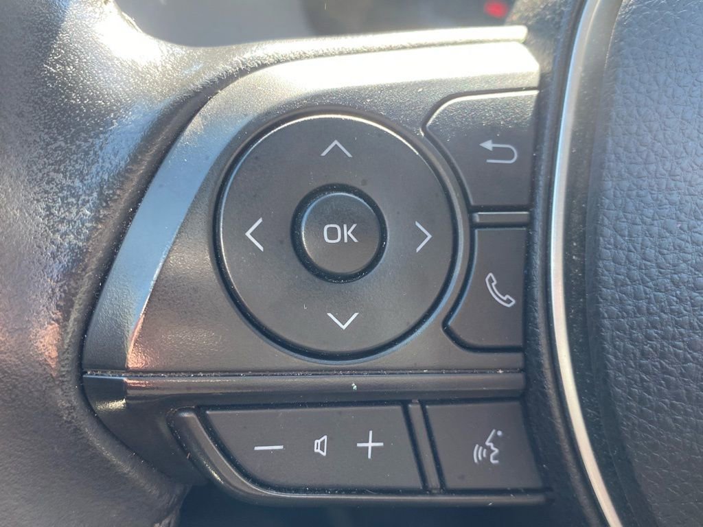 Used 2022 Toyota Corolla Cross LE image 27