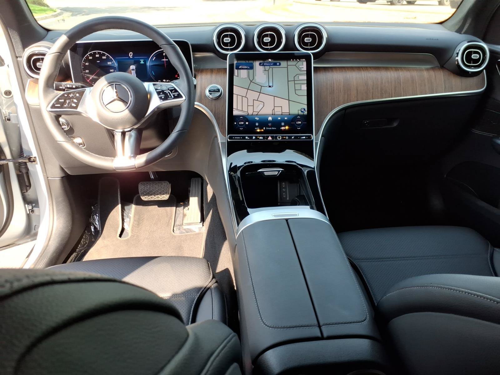 Certified 2025 Mercedes-Benz GLC 350e 4MATIC image 13