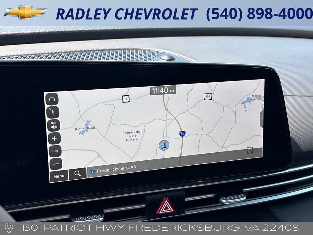 Used 2025 Hyundai Elantra SEL FWD image 8