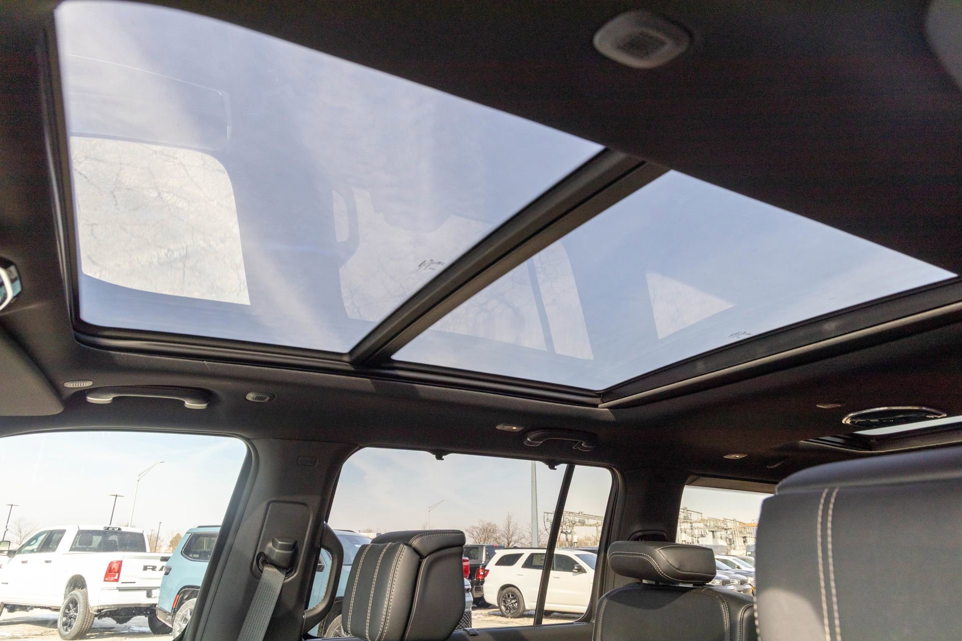 New 2026 Jeep Grand Wagoneer Summit image 6