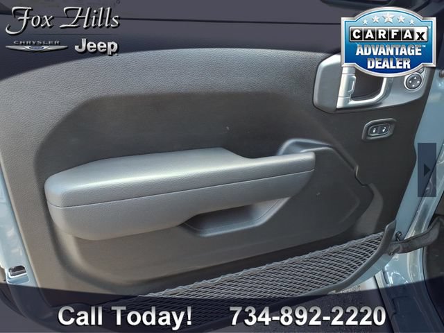 New 2026 Jeep Gladiator Mojave w/ Safety Group AWD/4WD image 13