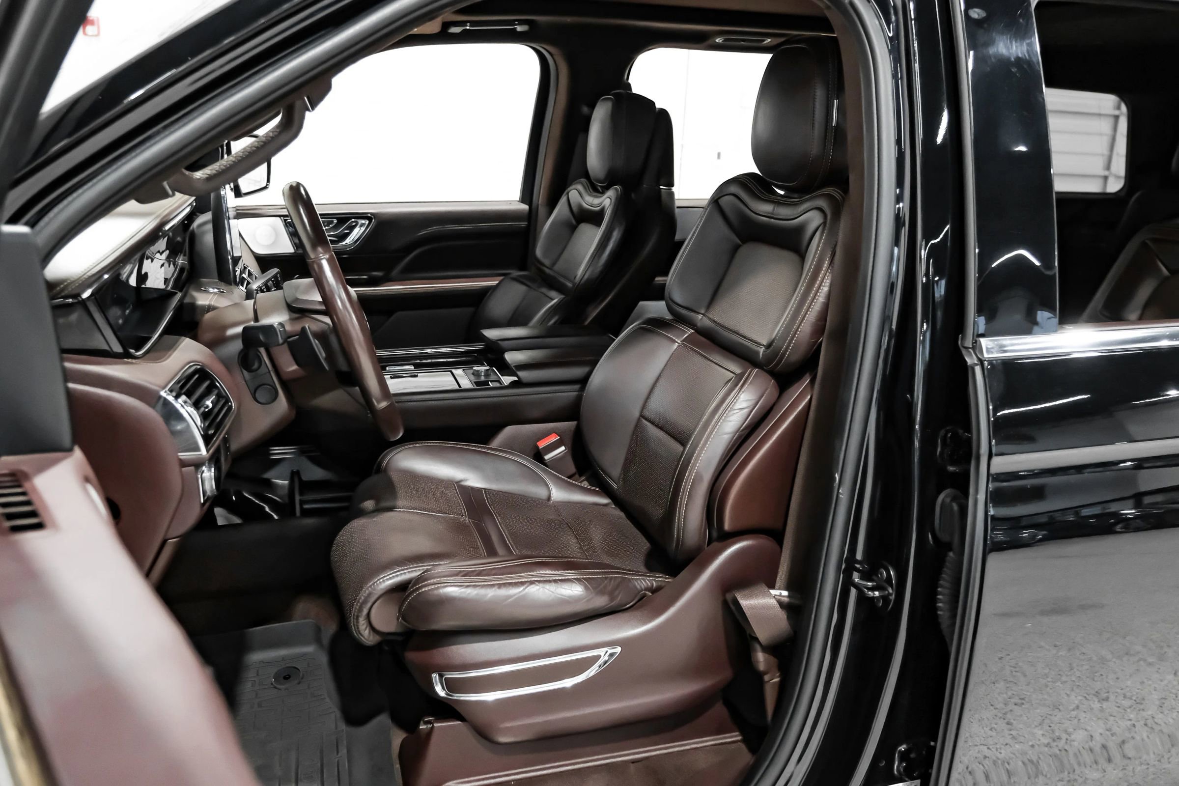 Used 2020 Lincoln Navigator Black Label image 31