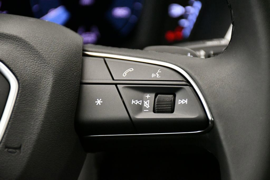 Used 2025 Audi Q3 2.0T Premium w/ Convenience Package image 23