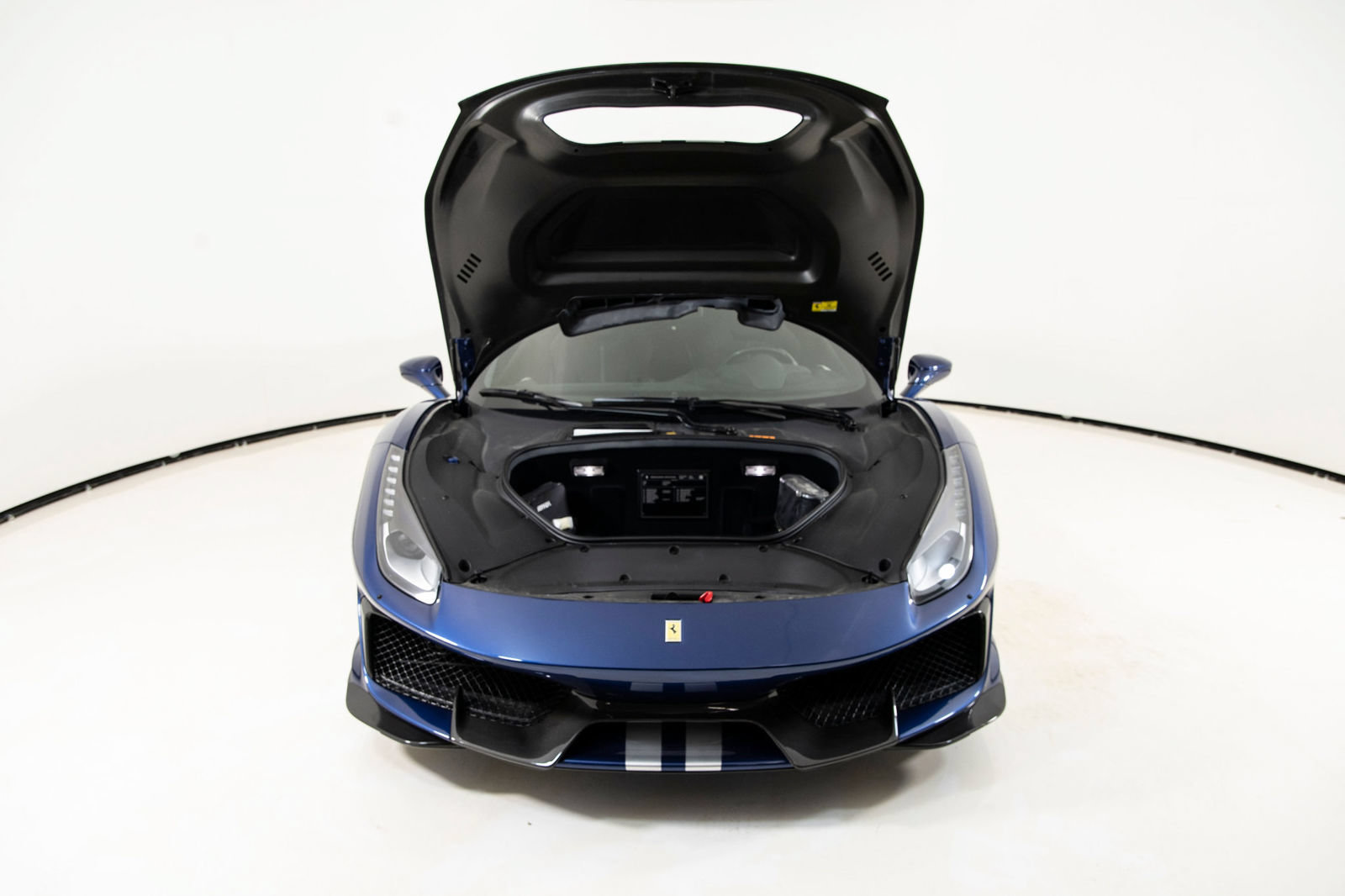 Certified 2020 Ferrari 488 Pista Coupe RWD image 31