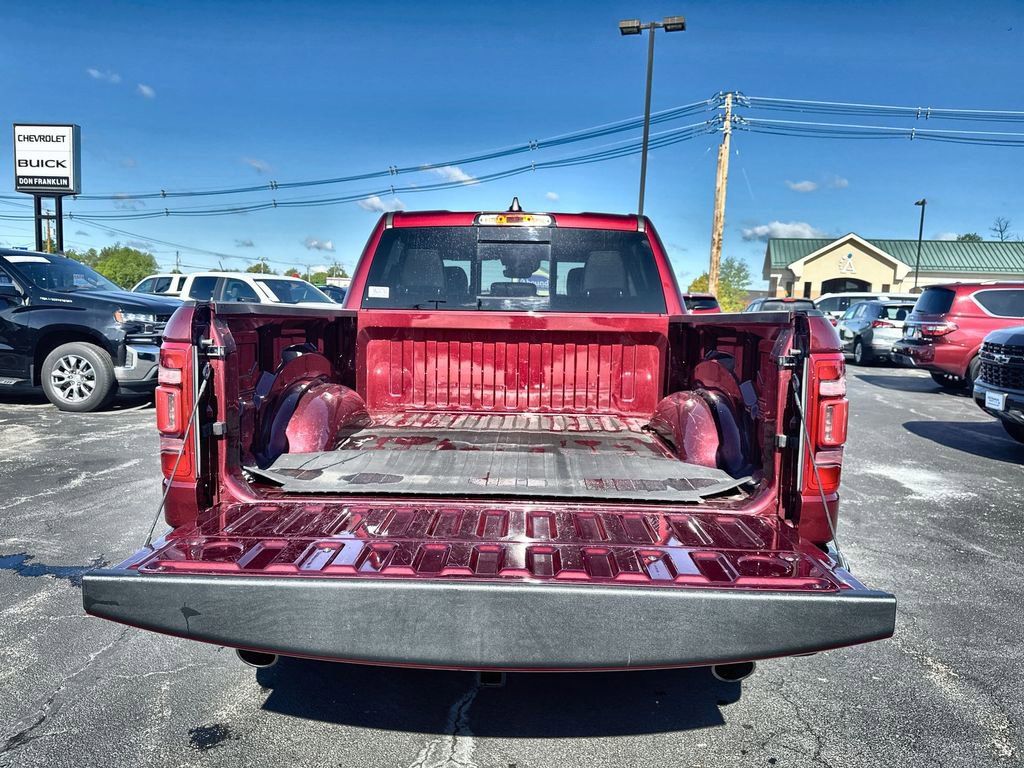 Used 2022 RAM 1500 Laramie AWD/4WD image 19
