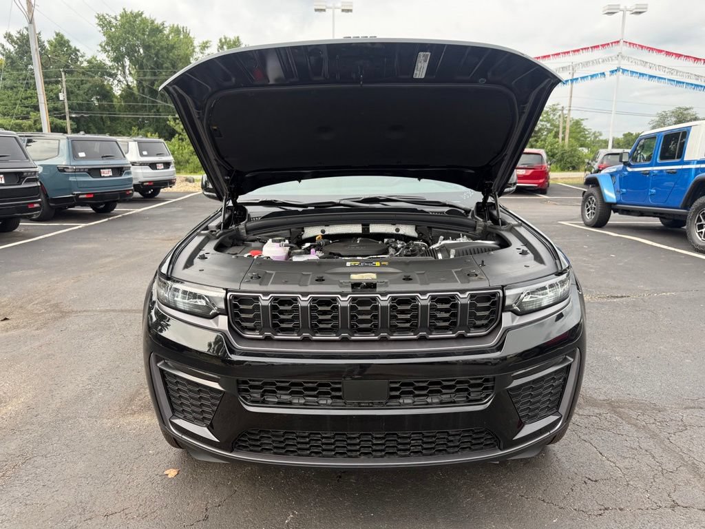 New 2026 Jeep Grand Cherokee Limited w/ Limited Altitude Package AWD/4WD image 54