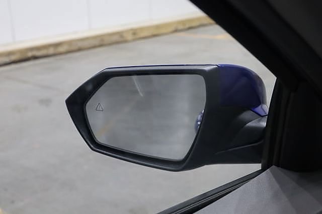 Used 2023 Hyundai Elantra SEL w/ Preferred Accessory Package image 36