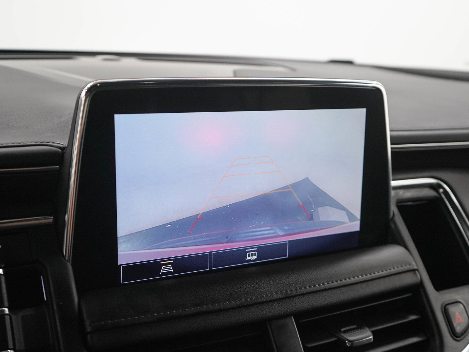 Used 2021 GMC Yukon SLE AWD/4WD image 22