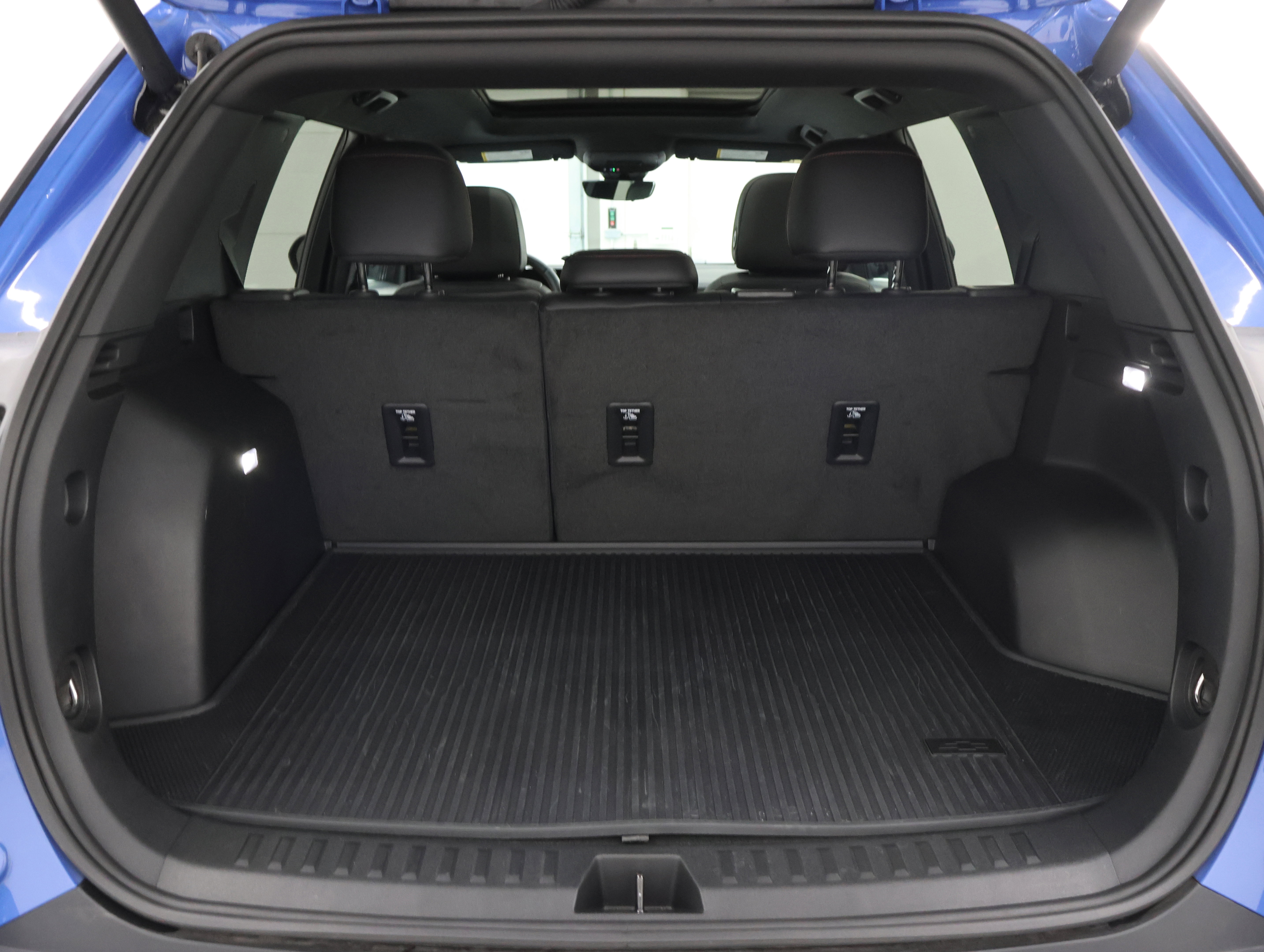 Used 2025 Chevrolet Equinox RS w/ Safety and Technology Package AWD/4WD image 33