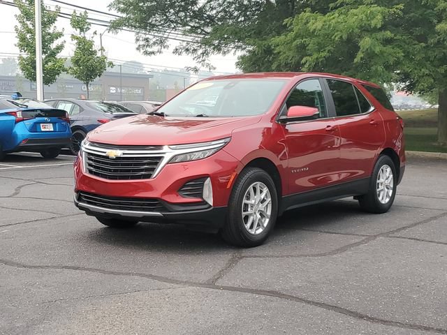 Used 2022 Chevrolet Equinox LT AWD/4WD image 2