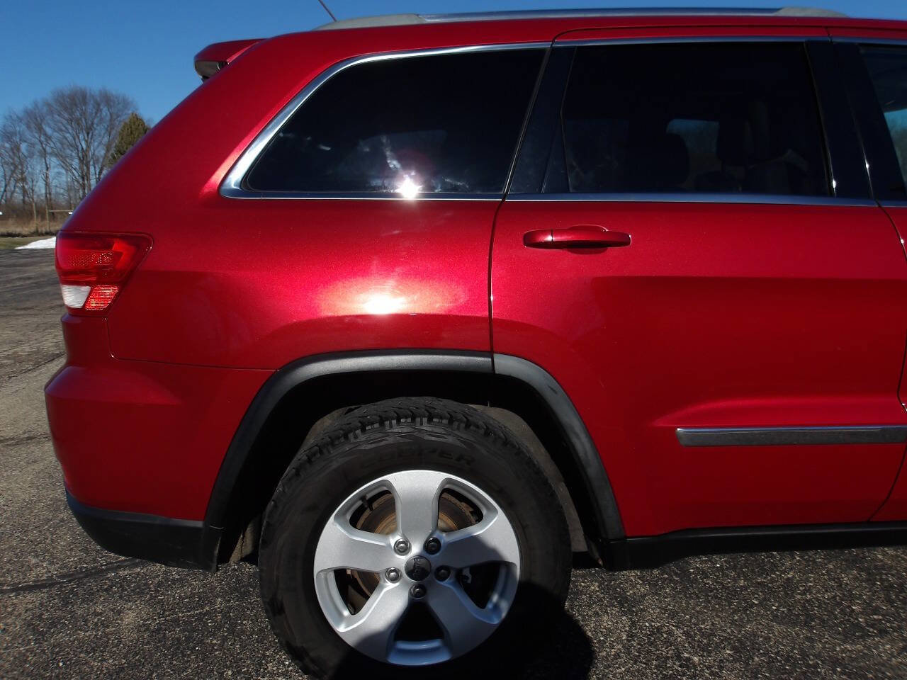 Used 2011 Jeep Grand Cherokee Laredo image 33