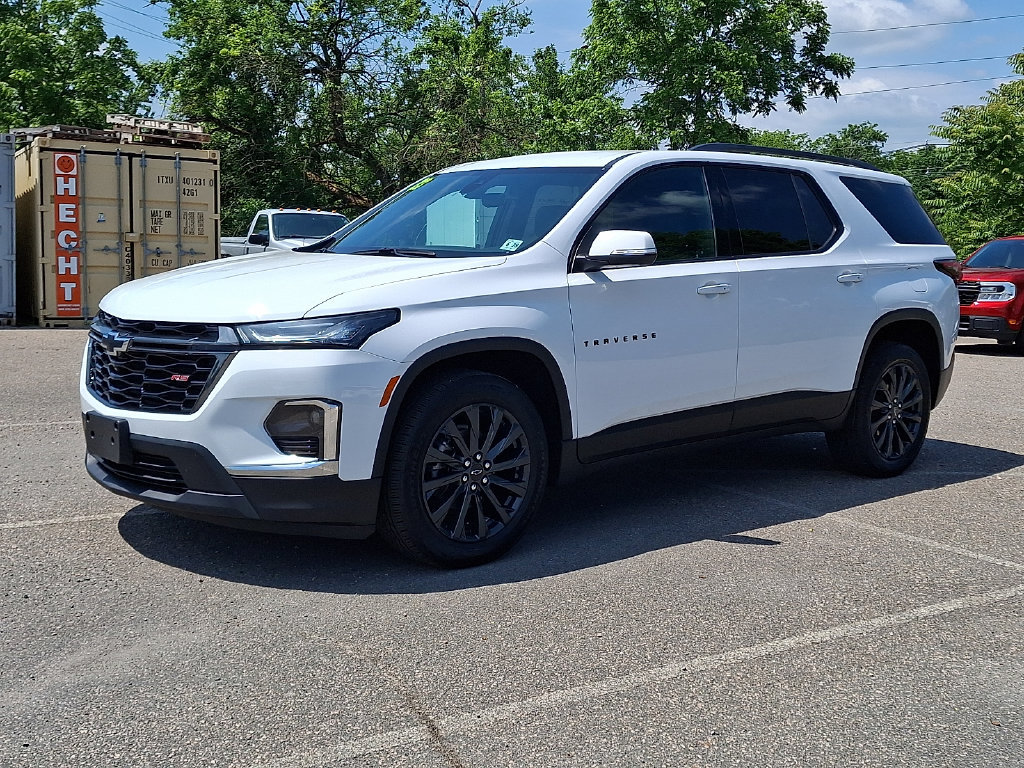 Used 2023 Chevrolet Traverse RS AWD/4WD image 6