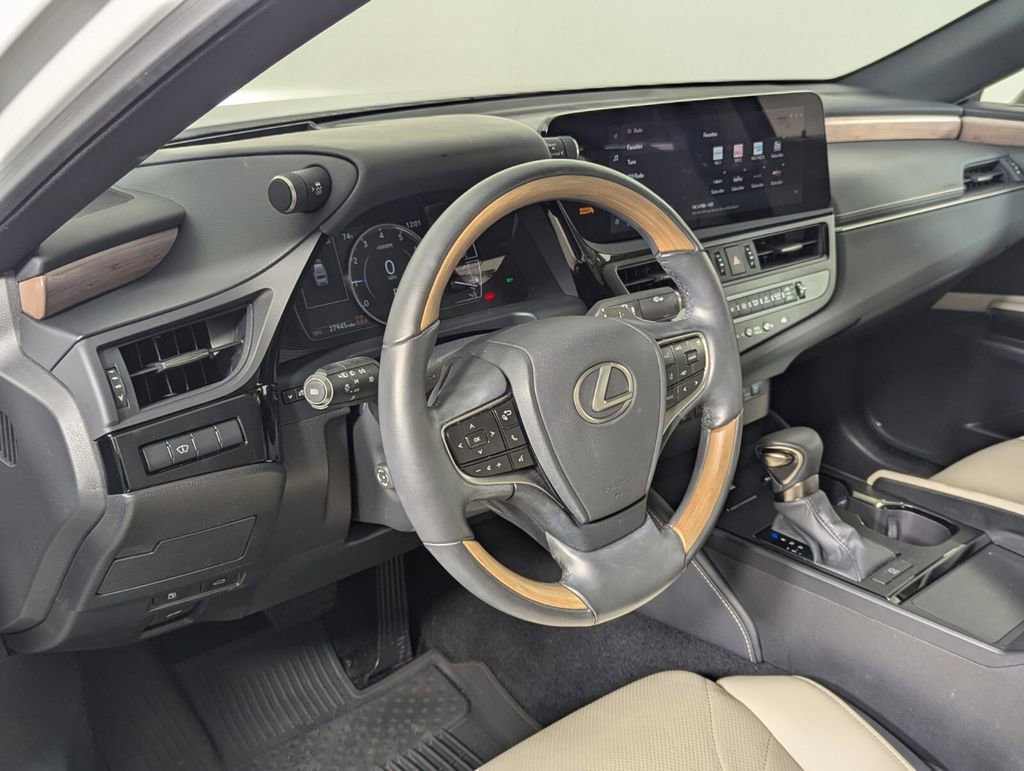Used 2024 Lexus ES 350 Luxury w/ Technology Package image 11
