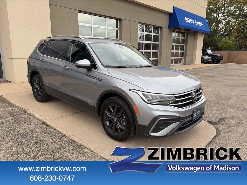 Certified 2024 Volkswagen Tiguan SE w/ Panoramic Sunroof Package
