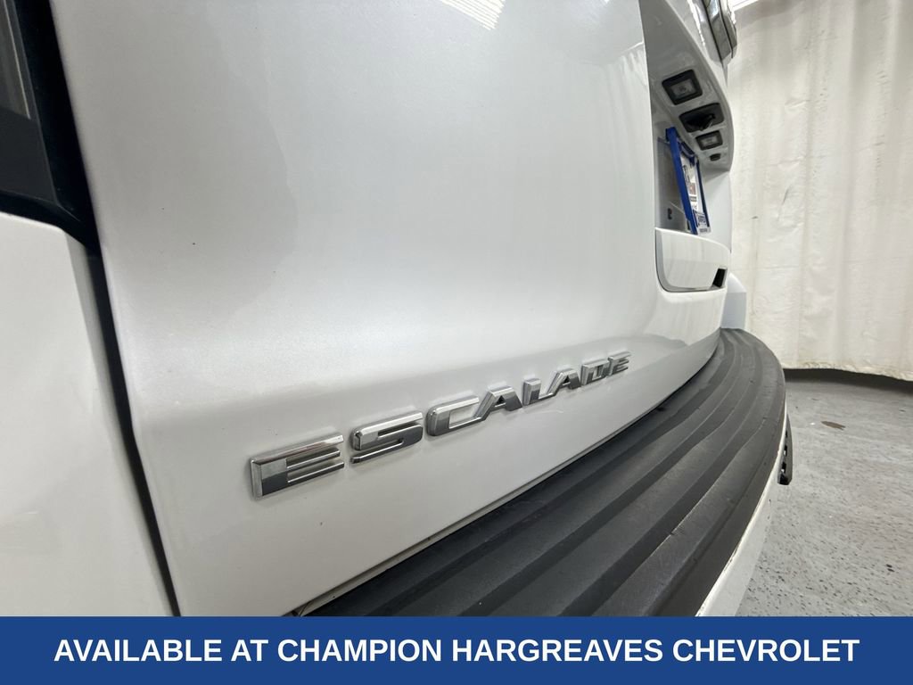 Used 2016 Cadillac Escalade ESV Luxury image 41