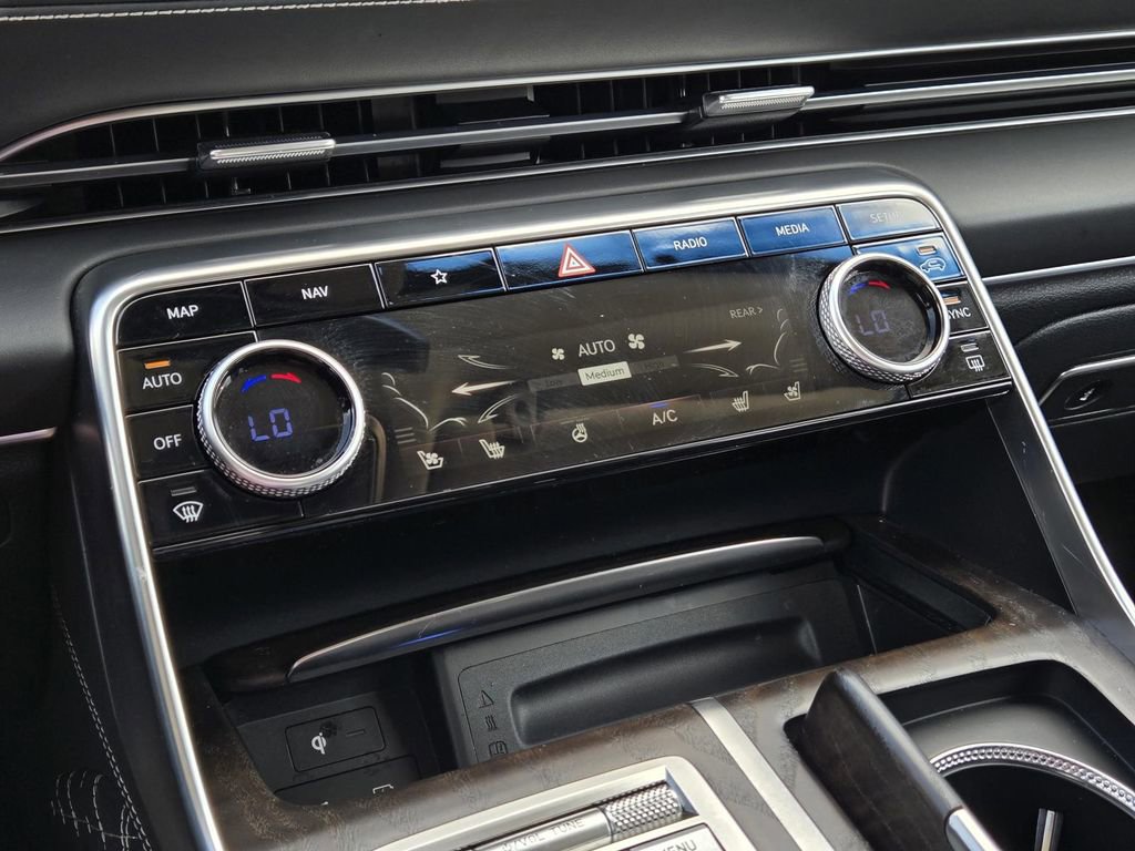 Used 2023 Genesis GV80 3.5T w/ Prestige Package image 17