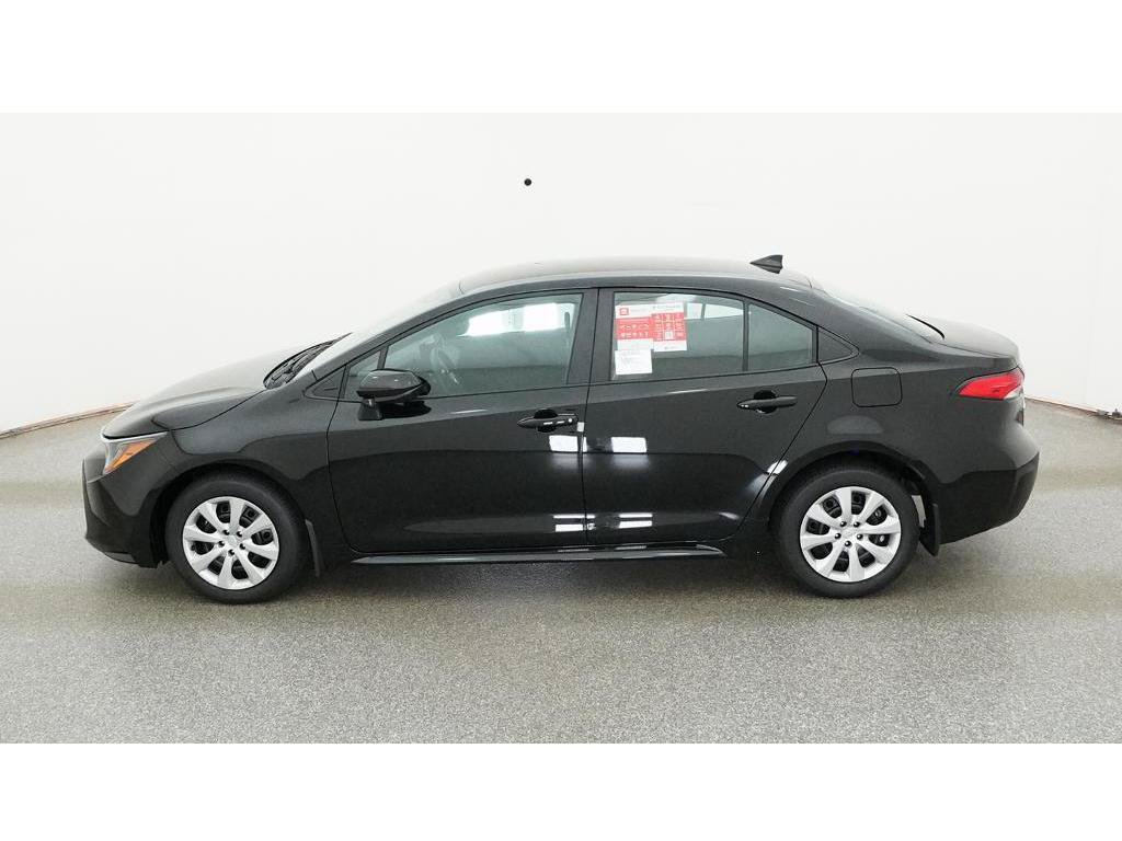New 2026 Toyota Corolla LE FWD image 4