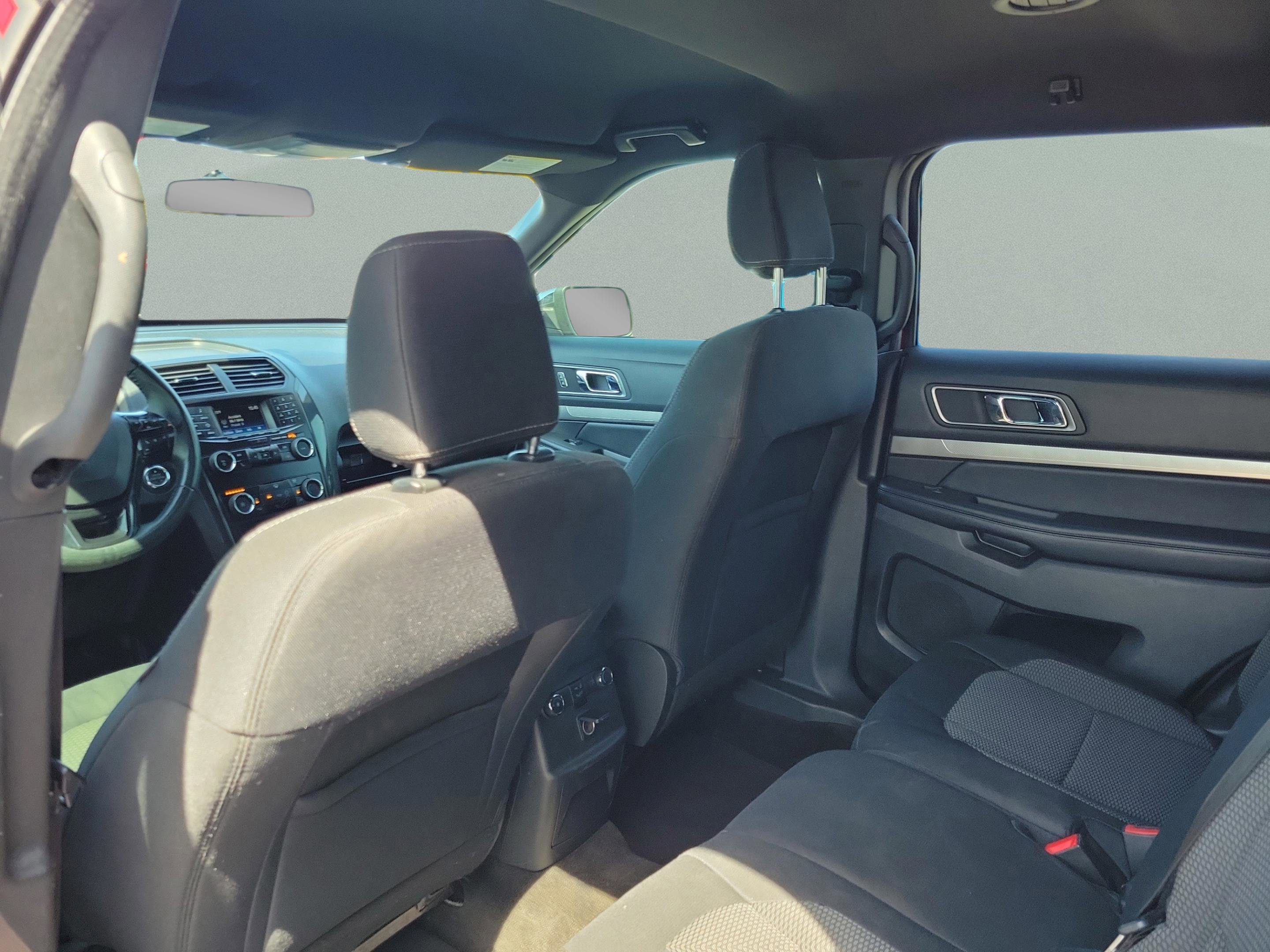 Used 2018 Ford Explorer XLT FWD image 12