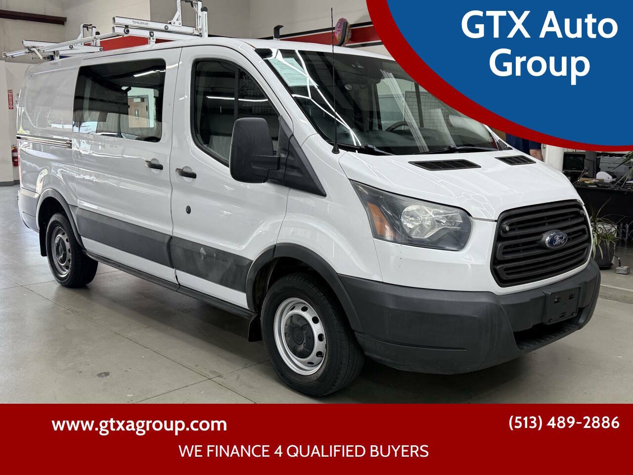 Used 2016 Ford Transit 250 130 Low Roof RWD image 1
