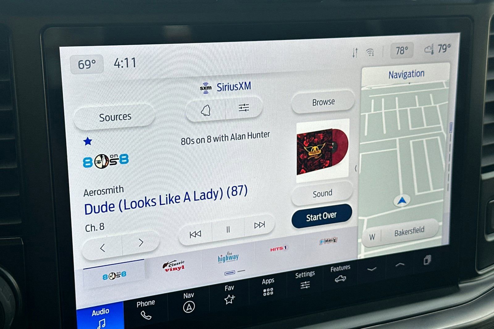 Used 2023 Ford F250 Lariat w/ Lariat Ultimate Package image 18