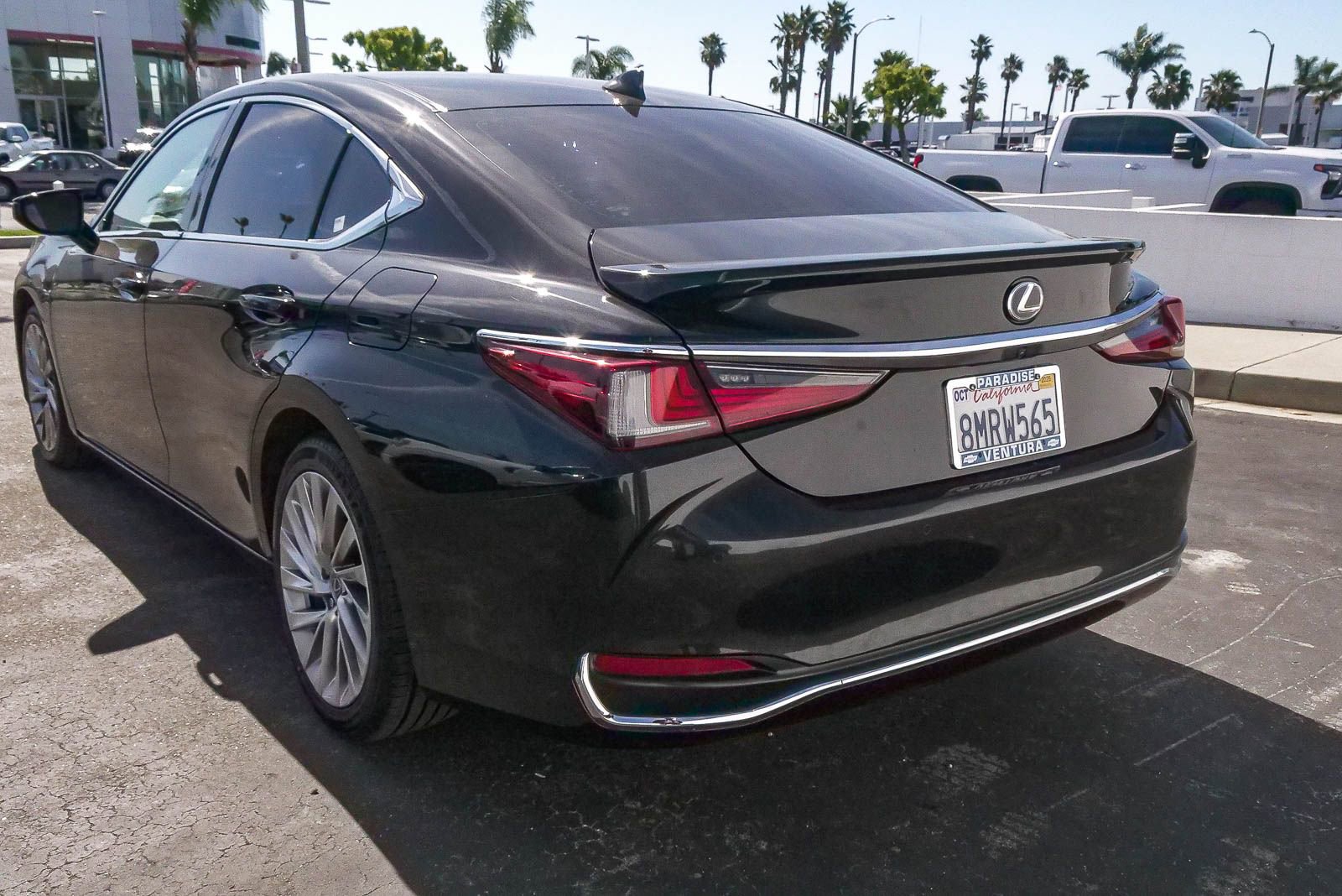 Used 2019 Lexus ES 300h w/ Accessory Package 2 image 7