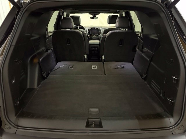 Used 2023 Chevrolet Traverse RS AWD/4WD image 13