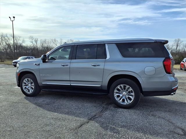 Used 2023 GMC Yukon XL Denali image 31