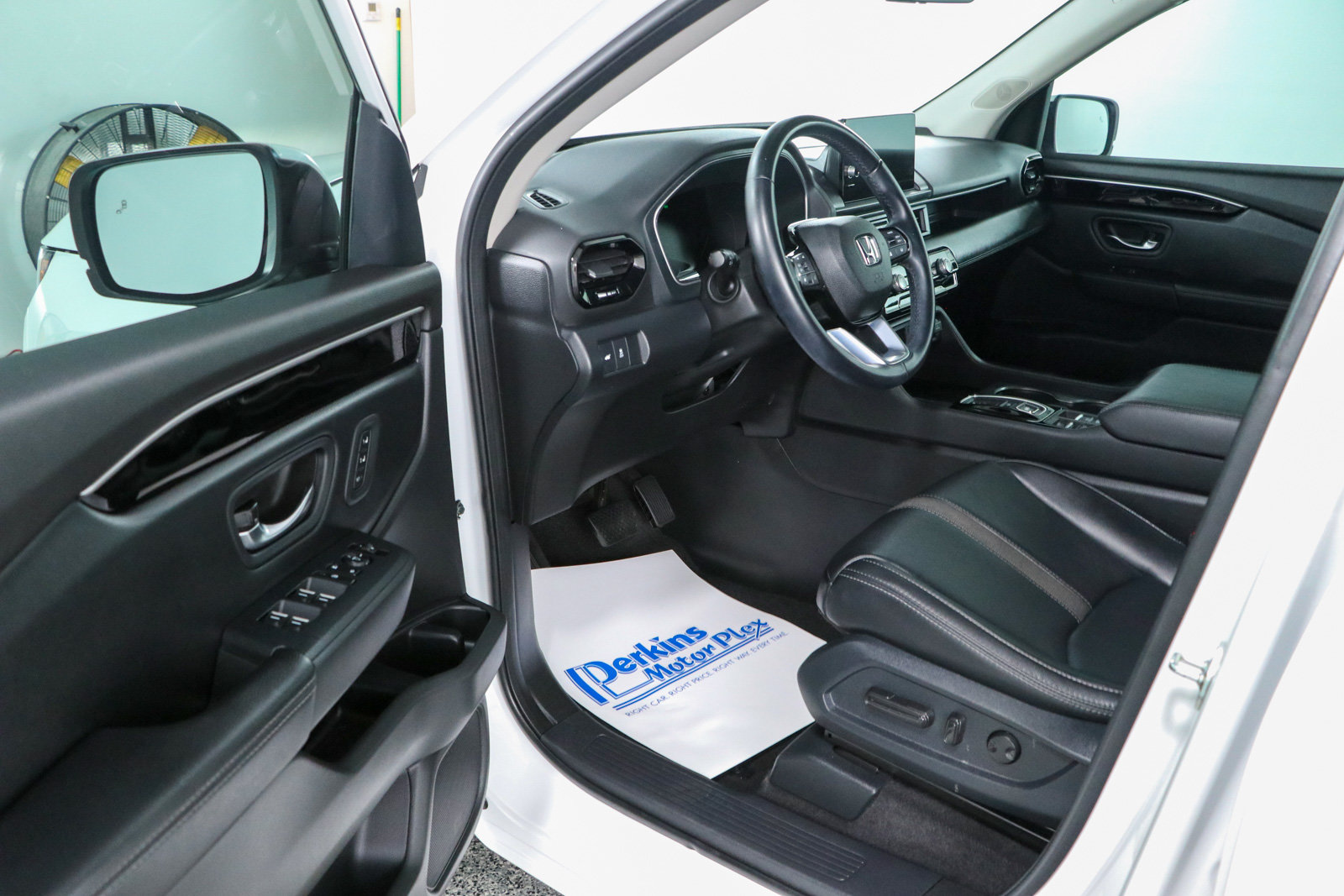 Used 2023 Honda Pilot EX-L image 3