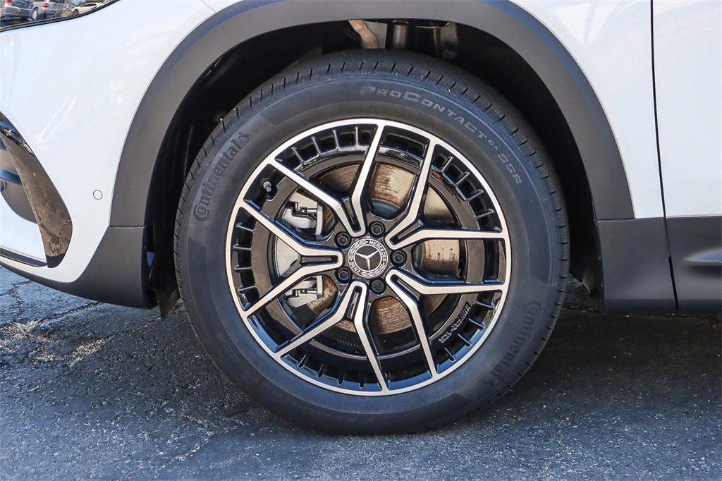 Used 2023 Mercedes-Benz EQB 300 4MATIC image 9