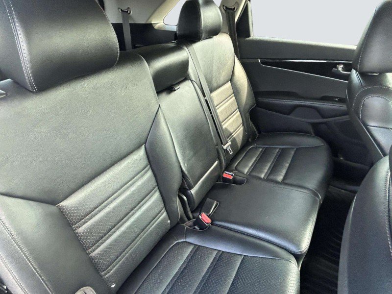 Used 2019 Kia Sorento EX AWD/4WD image 22