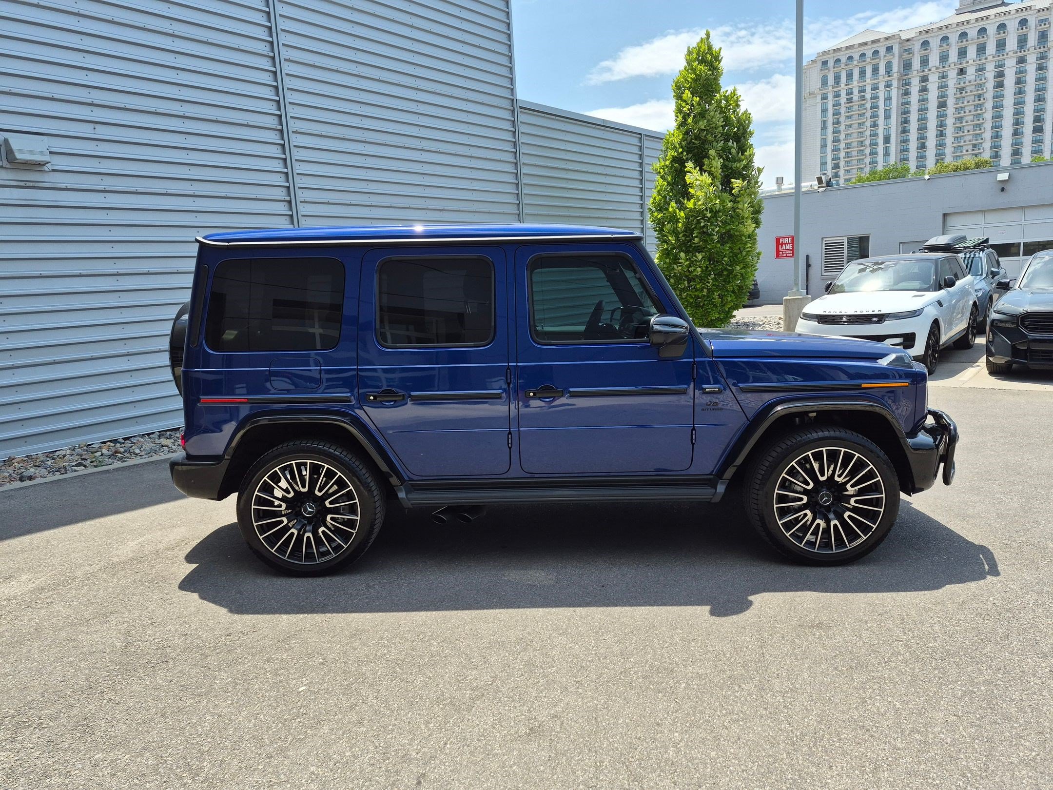 Used 2025 Mercedes-Benz G 63 AMG 4MATIC image 2