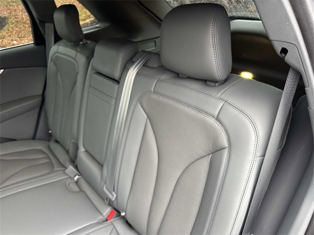 Used 2022 Lincoln Nautilus Reserve image 12