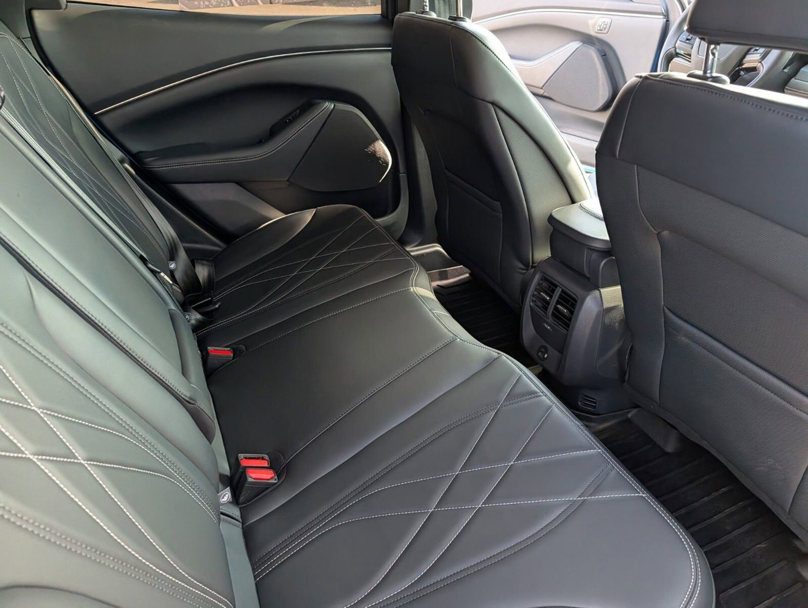 Used 2024 Ford Mustang Mach-E Select w/ Comfort Package Lite image 23