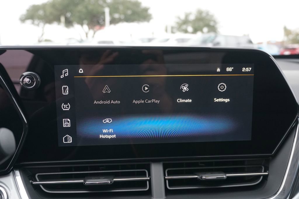 New 2026 Chevrolet Trax LT w/ Sunroof Package image 35