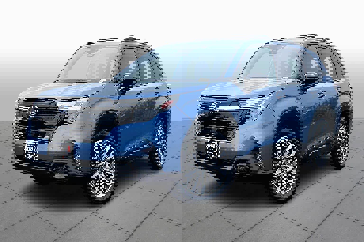 Used 2025 Subaru Forester Touring w/ Popular Package - Touring image 2