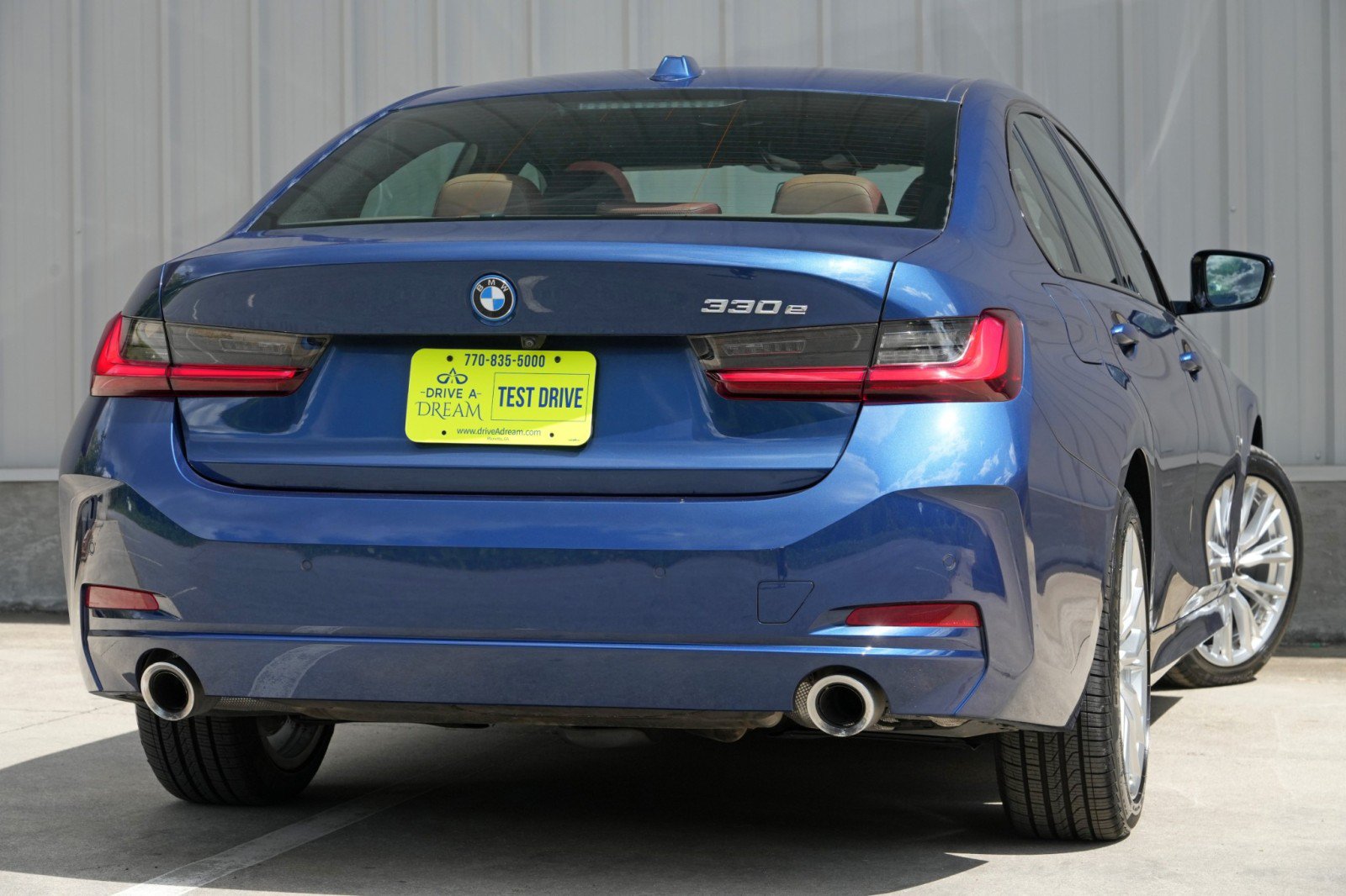 Used 2023 BMW 330e w/ Premium Package RWD image 5