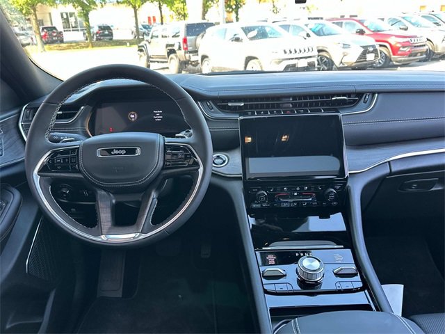 New 2025 Jeep Grand Cherokee L Overland w/ Luxury Tech Group IV image 3
