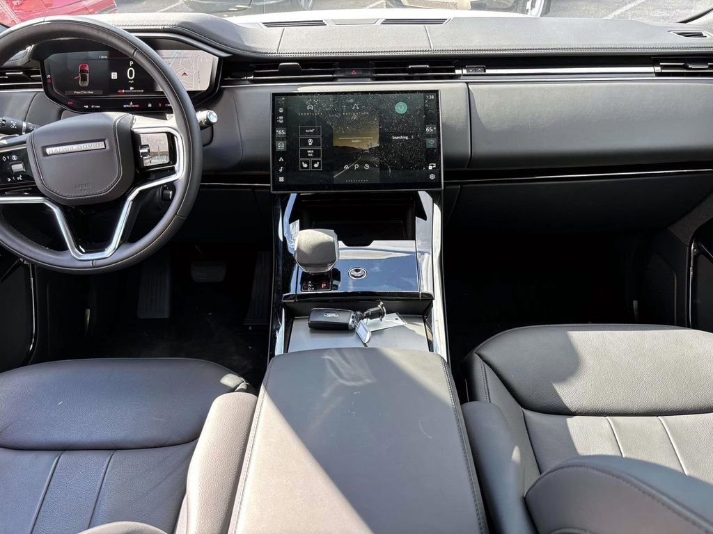 Certified 2025 Land Rover Range Rover Sport image 23