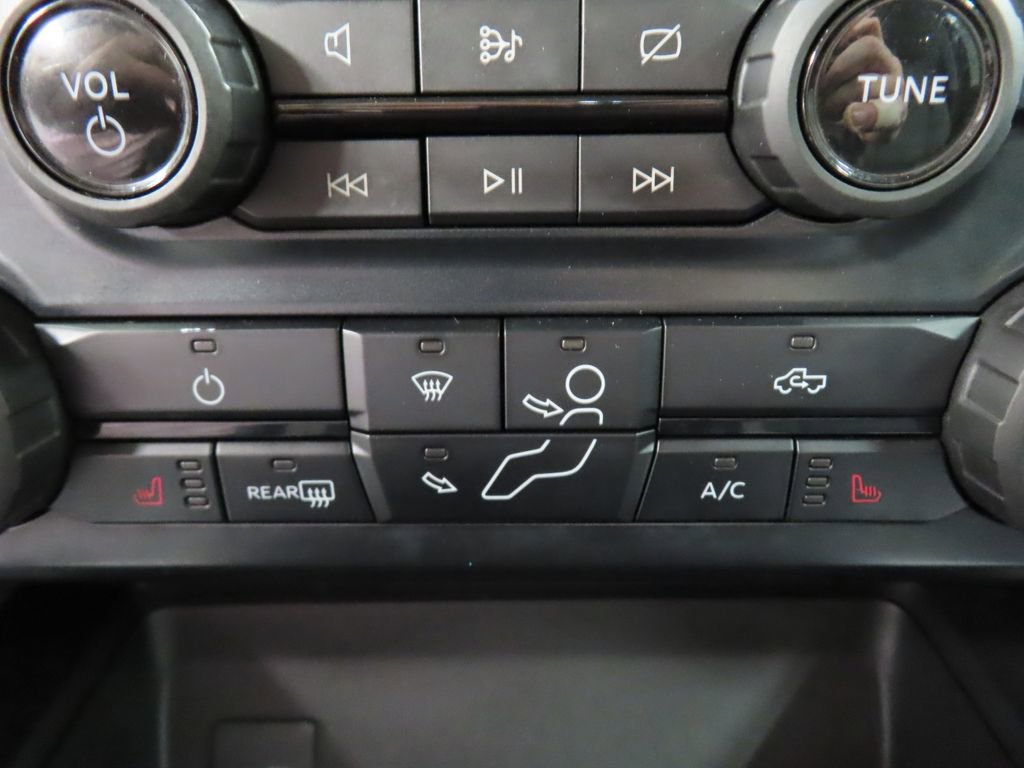 Used 2023 Ford F250 XLT w/ XLT Premium Package AWD/4WD image 71