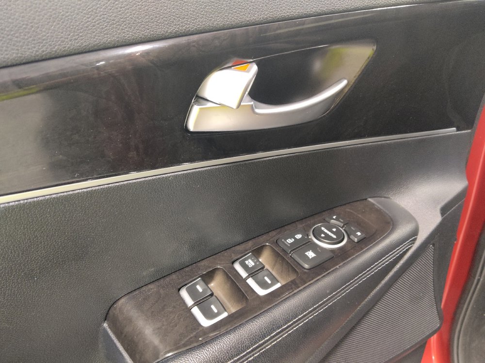 Used 2016 Kia Sorento LX w/ LX Convenience Package image 27