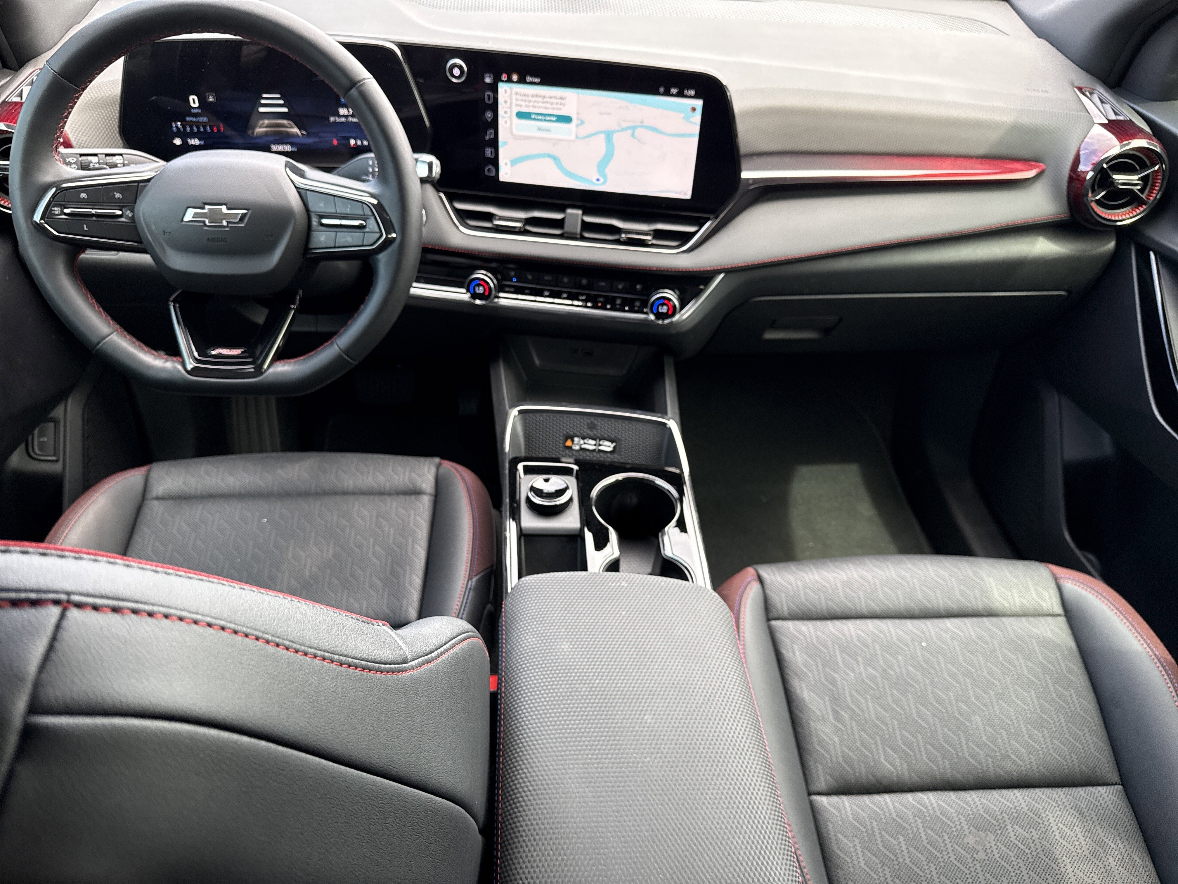 Used 2025 Chevrolet Equinox RS w/ Safety and Technology Package FWD image 28