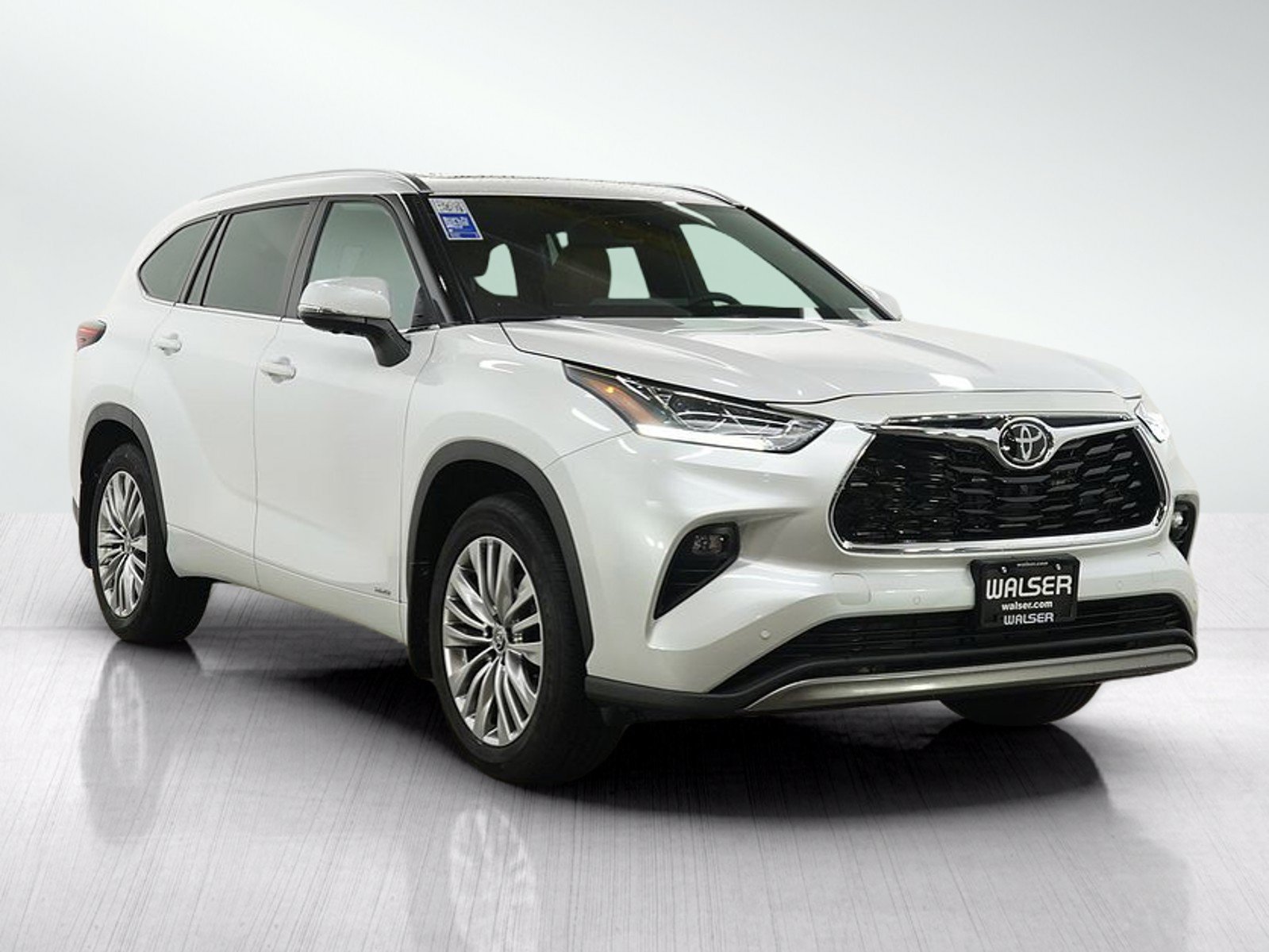 Certified 2026 Toyota Highlander Platinum AWD/4WD image 7